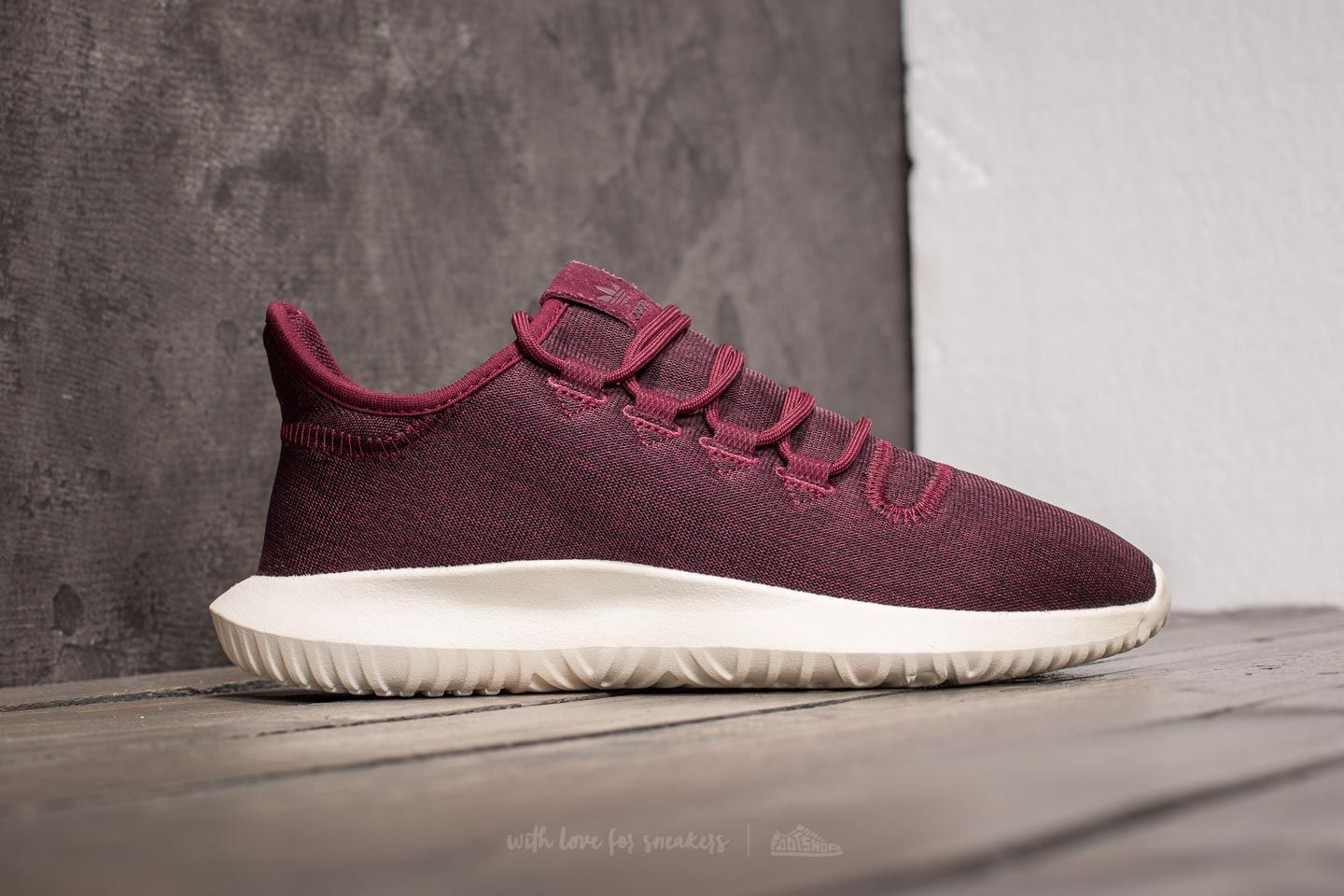 adidas tubular maroon